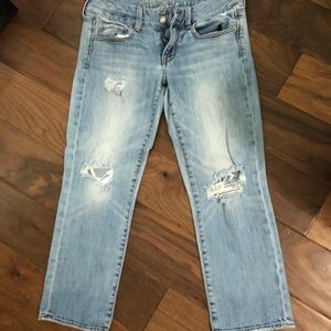 American Eagle artist crop stretch in size 4